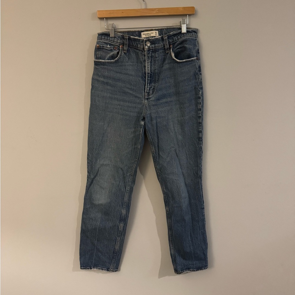 Abercrombie & Fitch ‘90s Straight Ultra High Rise Jeans